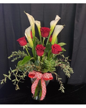 Hopelessly Devoted Flower Arrangement