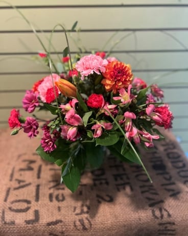 Jewell Delight Designers Choice Flower Arrangement