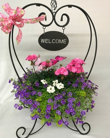 My Heart Outdoor Welcome Planter Plant