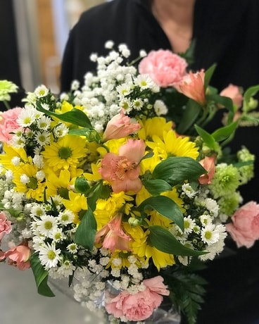 Country Charm Cut Flower Bouquet Bouquet