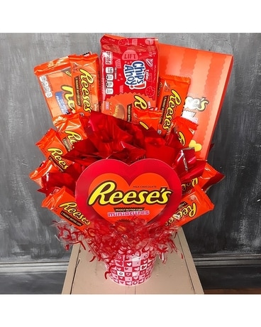 Reeses Lovers Flower Arrangement