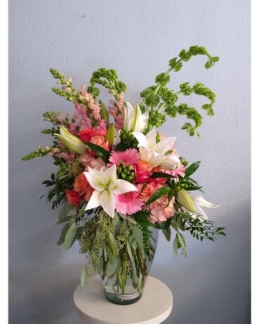 Delicate Flower Arrangement
