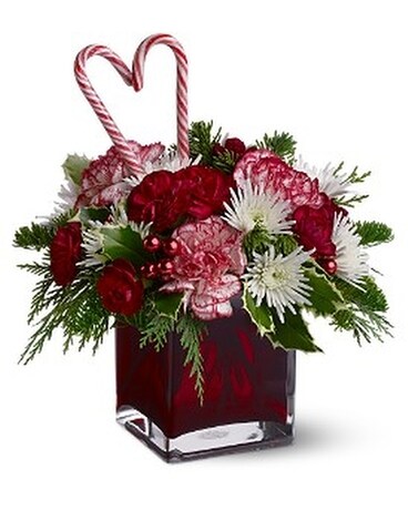 Teleflora's Holiday Sweetheart Flower Arrangement