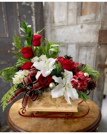 Christmas Sleigh Premium Flower Arrangement
