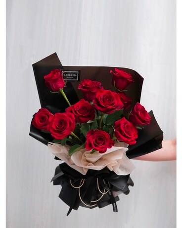 VP Red Rose Bouquet Flower Arrangement