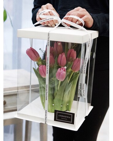 Signature Tulip Box Bouquet