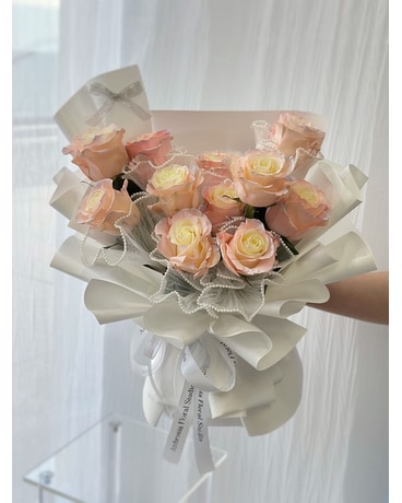 Peachy Sweet Aurora Flowers