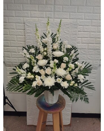 Flower Basket Flower Arrangement