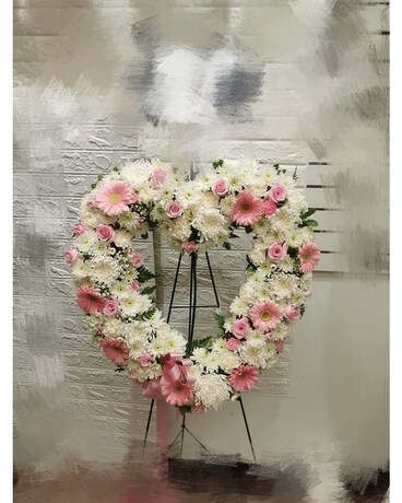 pink and white color wreath Flower Arrangement