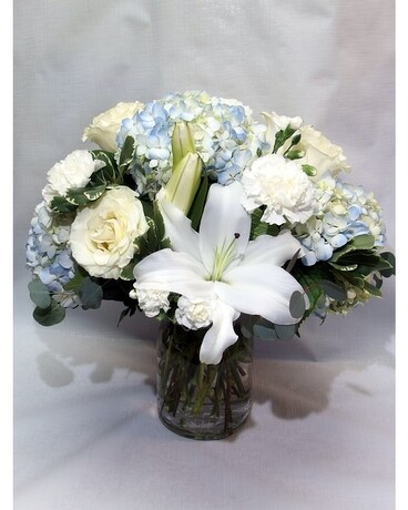 Heavenly Skies Flower Arrangement