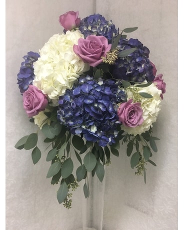 W825 Flower Arrangement