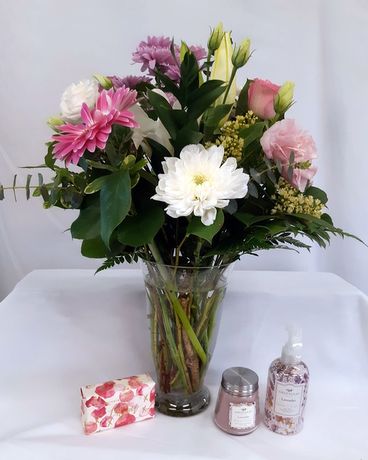 Flowers & Gift Bundle Flower Arrangement