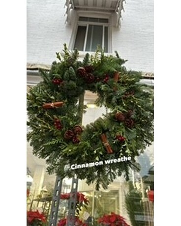 Cinnamon Gourmet Wreathe 24inch ring Flower Arrangement