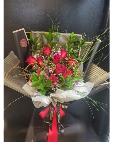 Joyce Signature Bouquet Flower Arrangement