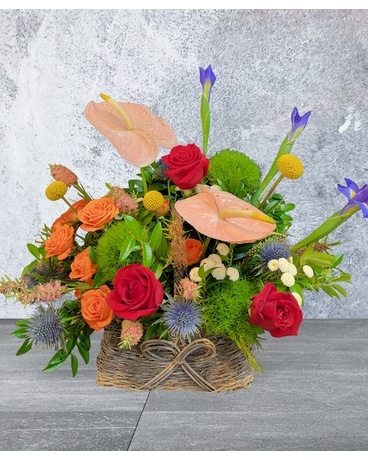 Romantic table Basket Flower Arrangement