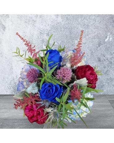 WILD in Heart Flower Arrangement