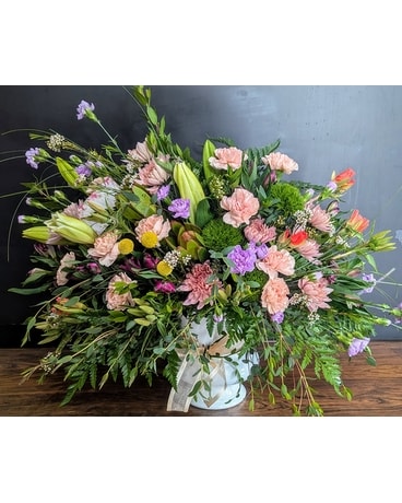 SeaTac Florist - Flower Delivery by Loves Buds & Blooms