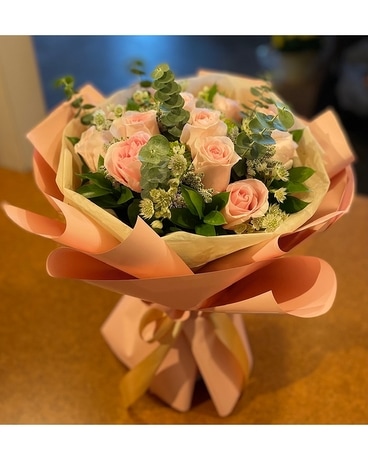 1 Dozen Roses (Round) Bouquet