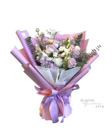 Lavender Rose Mixed Bouquet Bouquet