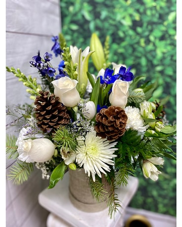 Midnight Snow Flower Arrangement
