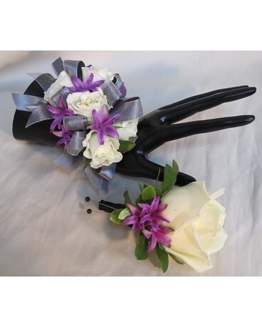CORSAGE07 Corsage