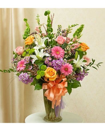 Heavenly Petals by Lovebird Flowers Flower Arrangement