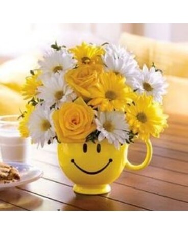 Smiles for You by Lovebird Flowers Flower Arrangement