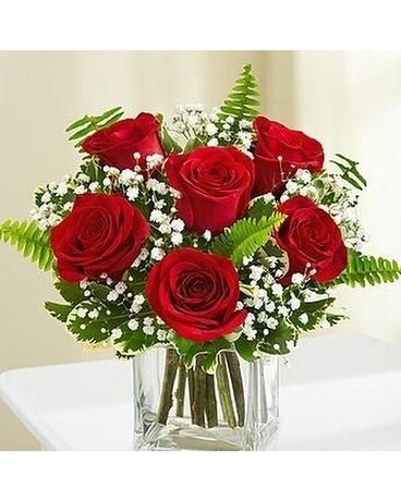 Holiday Delight by Lovebird Flowers Flower Arrangement
