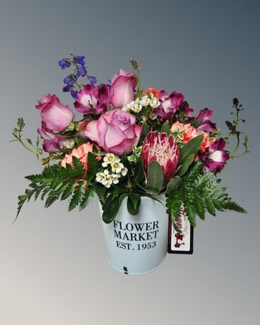 White Flower Garden Delight Flower Arrangement