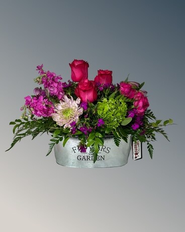 Lola's Rose Garden Flower Arrangement