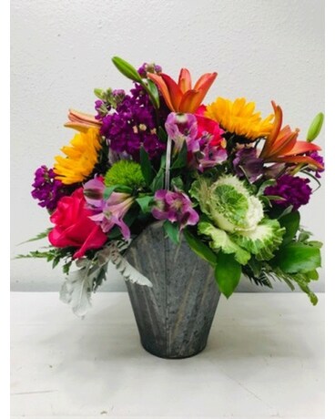 Garden Fresh Flower Arrangement