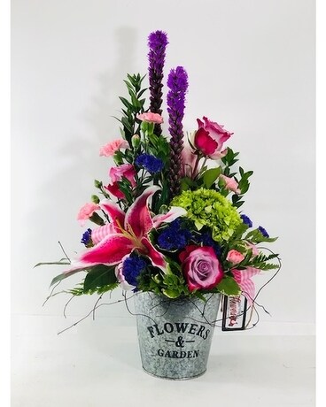 Flowers & Garden Flower Arrangement