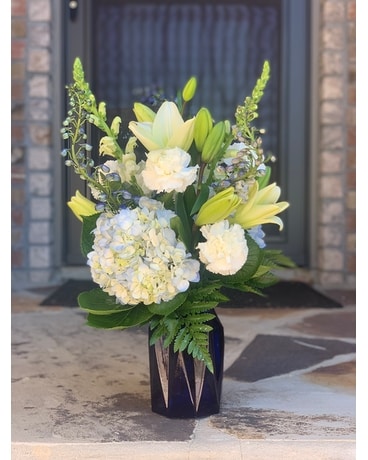 Deep Seas in Geo Vase Flower Arrangement