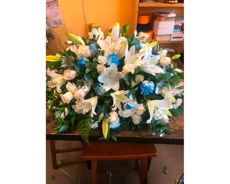 White and Blue Casket Spray Funeral Casket Spray Flowers