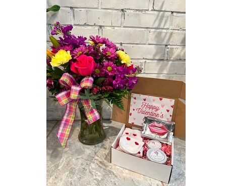Valentines combo Flower Arrangement