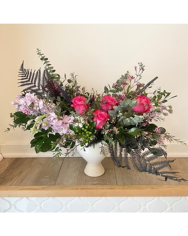 William's Chic Garden Flower Arrangement