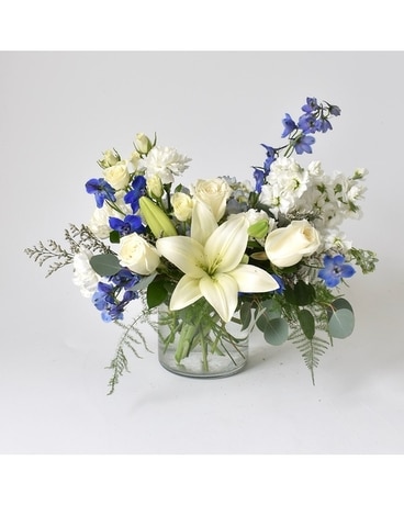 Seaside Collection- Lovely & Lush Flower Arrangement