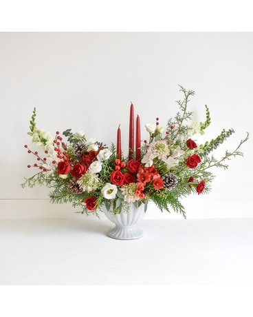 Deck the Halls Centerpiece Flowers