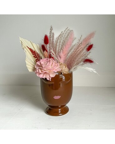 XO Cutie - Dried Arrangement Flowers