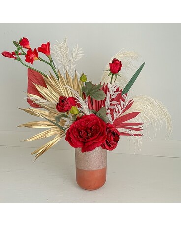 Gleam & Glow - Dried Arrangement Flowers