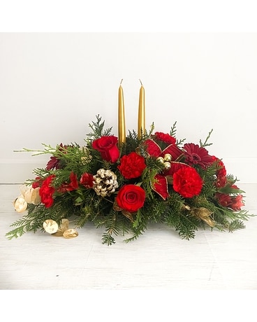Mrs. Claus Centerpiece - Lovely & Lush Flowers