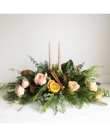 Cozy Citrus Cabin Centerpiece - Gorgeous & Grand Flowers