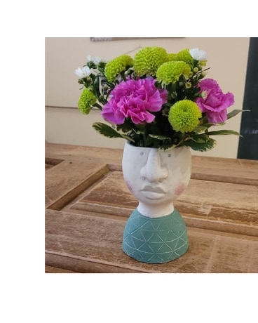 small kinfolk Flower Arrangement