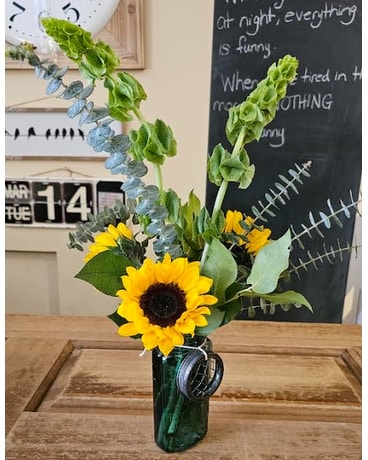 Emerald vintage arranging jar Flower Arrangement