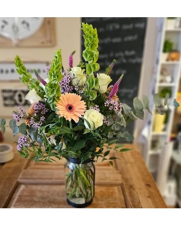 One Sweet Day deluxe Flower Arrangement
