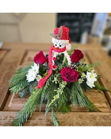 A snowman made with love Flower Arrangement