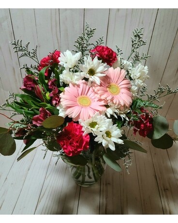 Pretty Pinks Flower Arrangement
