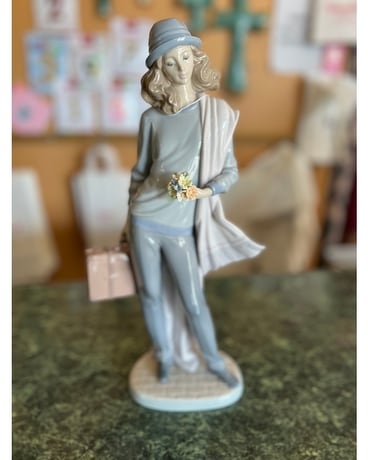 Porcelain Figurine Gifts