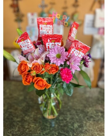 FLOWERS & FRUITY SNACKS Flower Arrangement