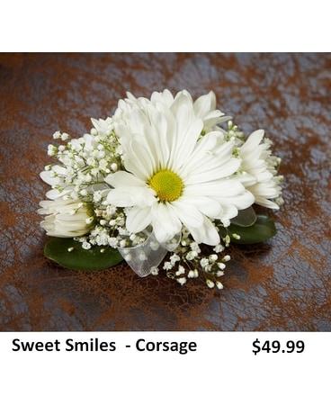 Sweet Smiles Corsage Flower Arrangement
